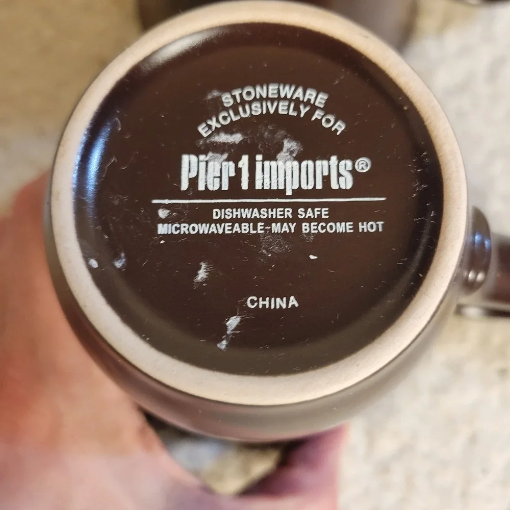 Pier 1 Imports Stoneware Mugs Set of 2 Brown Amber Excellent Reactive Glaze Bead